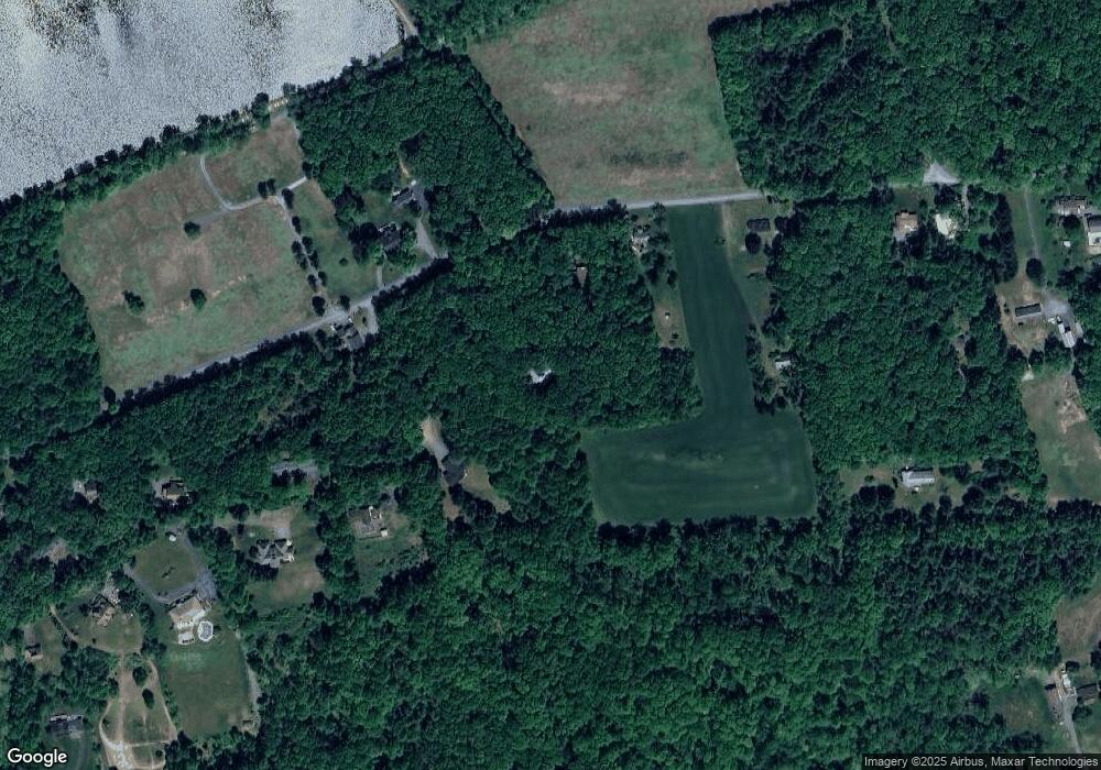 7505 Mountain Ln, Stroudsburg, PA 18360 - photo 1