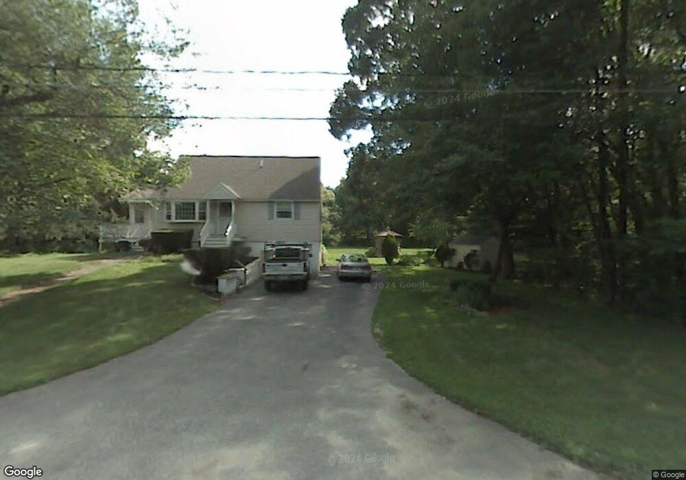 9 Leonard Dr, Pelham, NH 03076 - photo 1