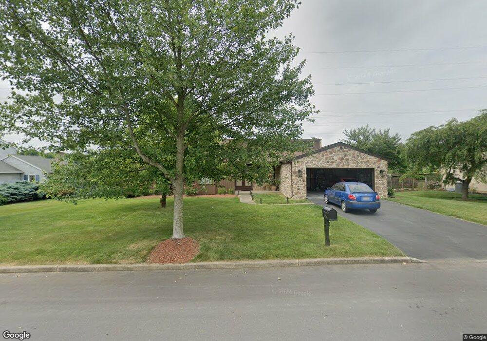 1700 Lamplighter Dr, Macungie, PA 18062 - photo 1