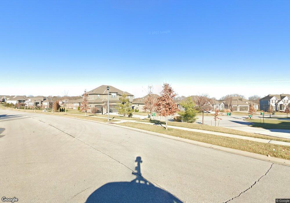 10424 W 170th Place, Overland Park, KS 66221 - photo 1