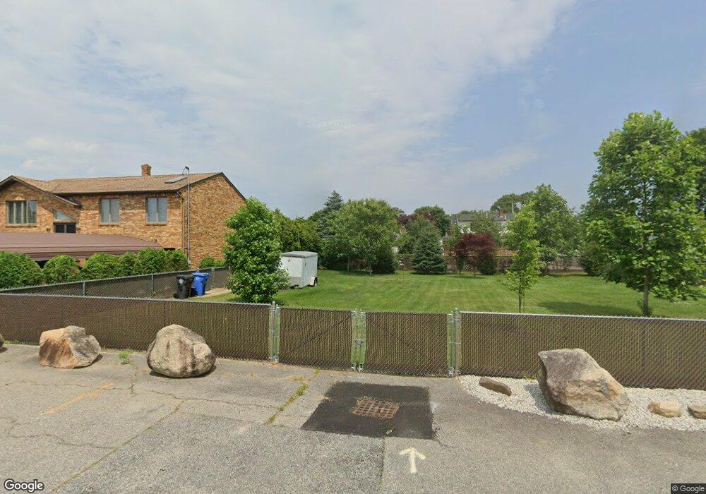 19 Bradshaw St, Cranston, RI 02910 - photo 1