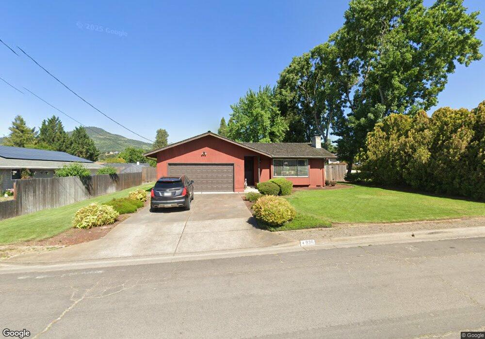 936 Brookdale Ave, Medford, OR 97504 - photo 1