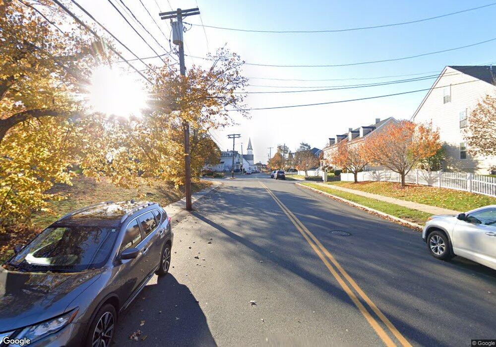 Ten Pomeworth unit C, Stoneham, MA 02180 - photo 1