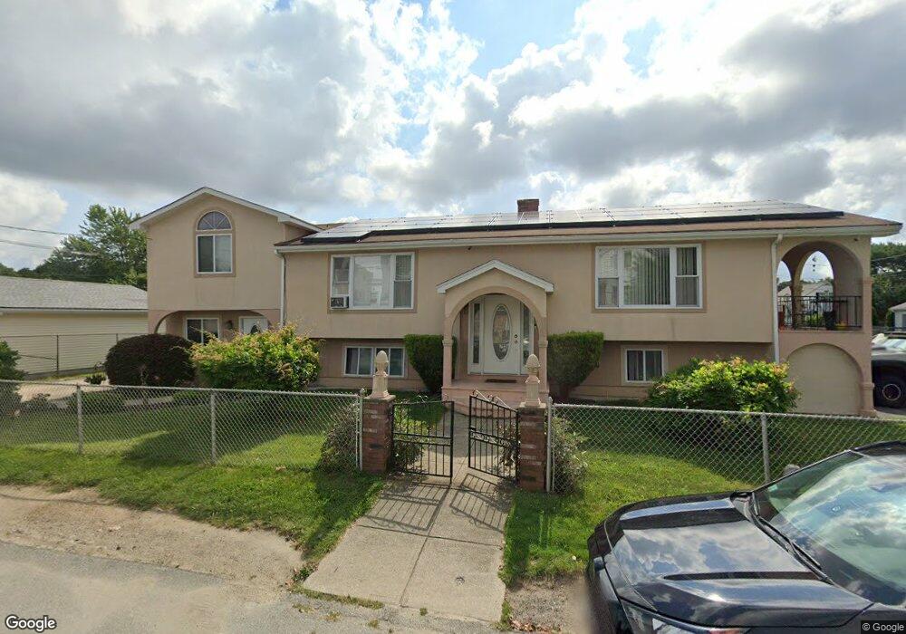 124 Clay St unit B, Fall River, MA 02724 - photo 1