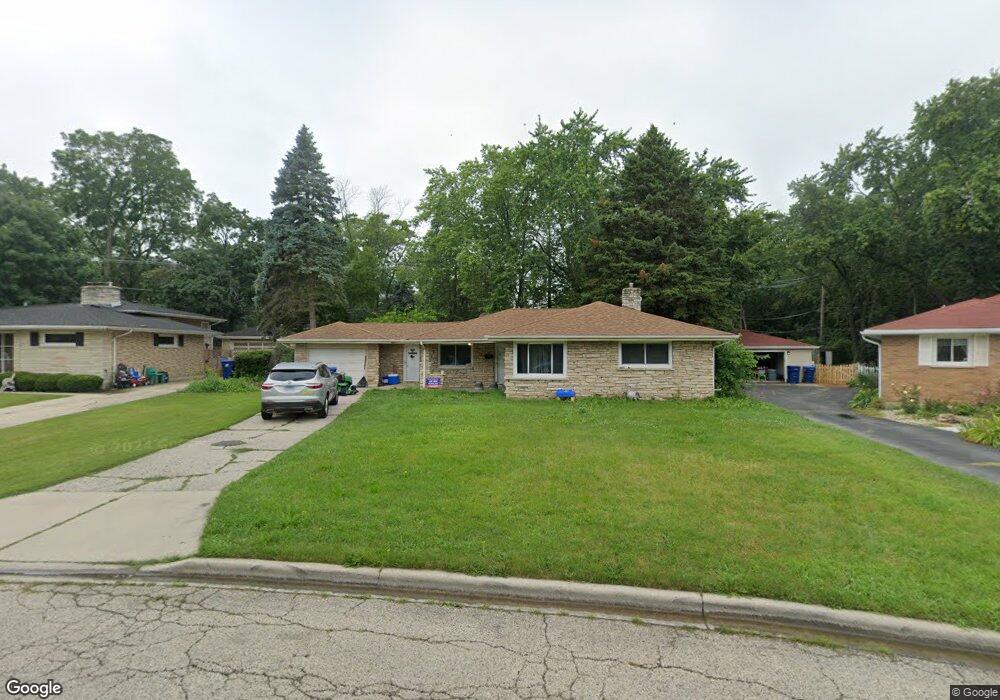 2430 Corona Rd, Waukegan, IL 60087 - photo 1