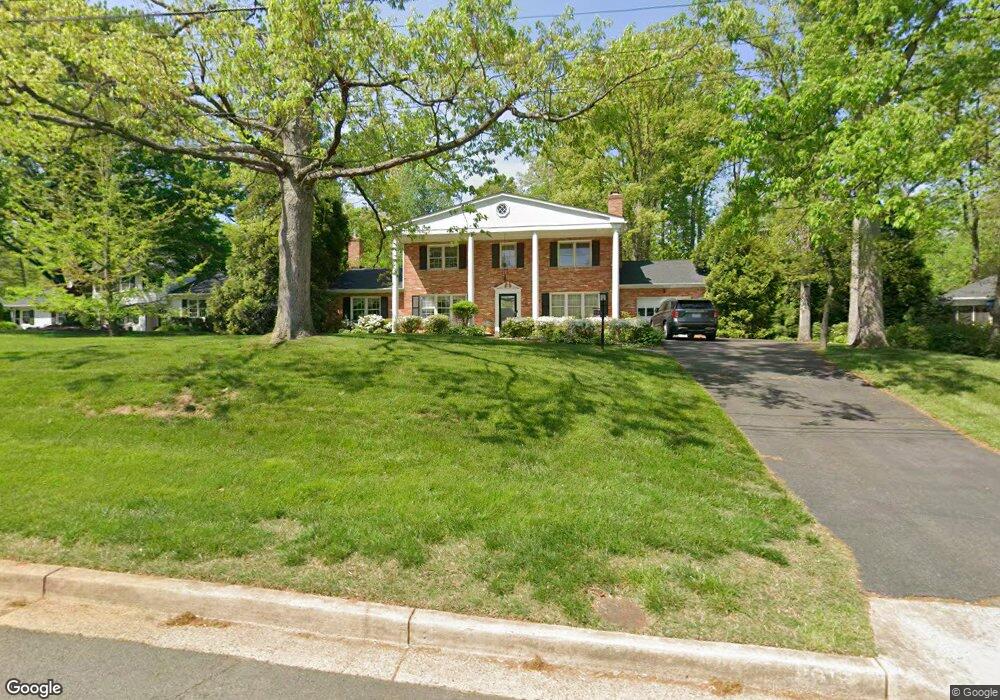 8915 Colesbury Place, Fairfax, VA 22031 - photo 1