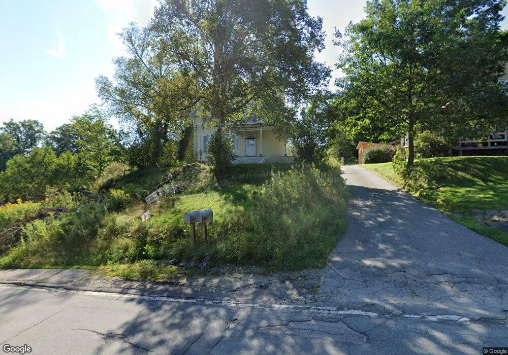 92 Elm St, Lancaster, NH 03584 - photo 1