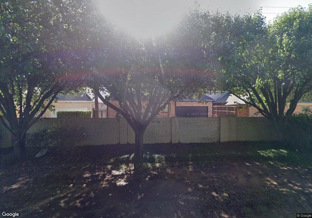 2425 Bedford Cir, Bedford, TX 76021 - photo 1