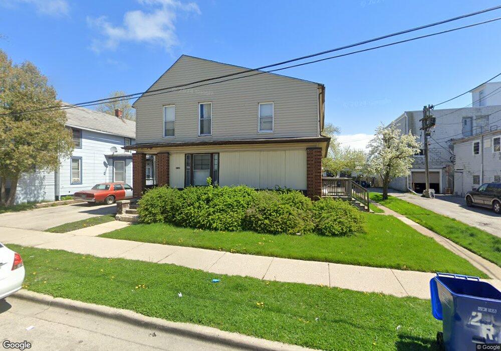 11 Jefferson Ave, Waukegan, IL 60085 - photo 1