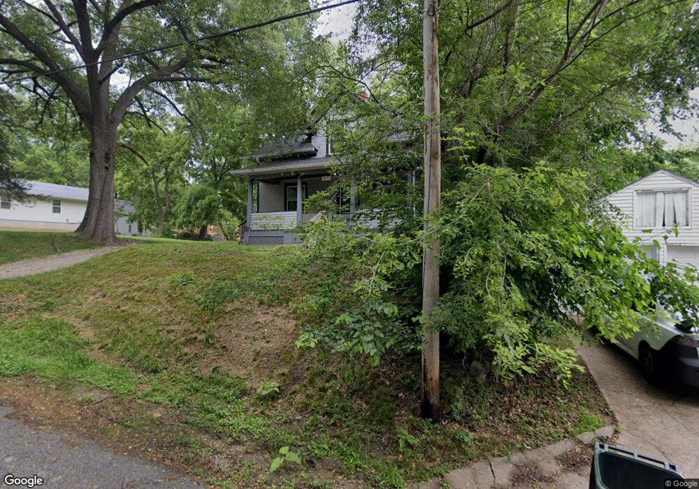 1621 Adams St, Davenport, IA 52803 - photo 1