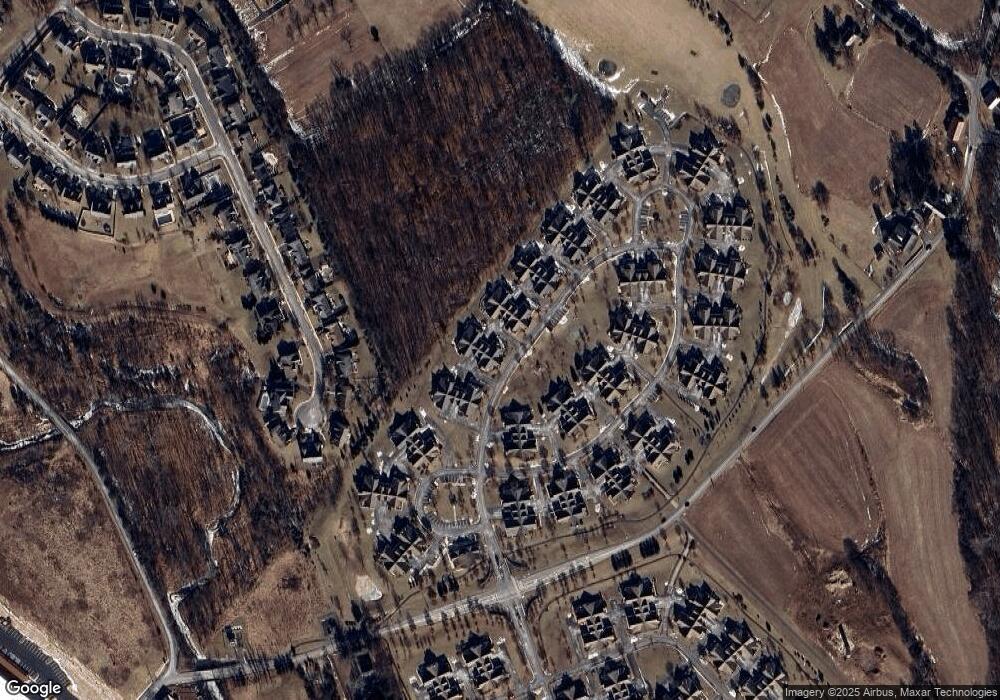 2016 Rose Dr, Pennsburg, PA 18073 - photo 1