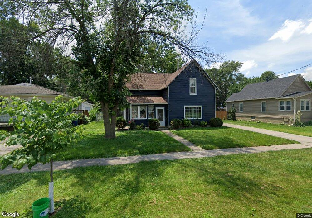 227 E Dunham Ave, Des Moines, IA 50315 - photo 1