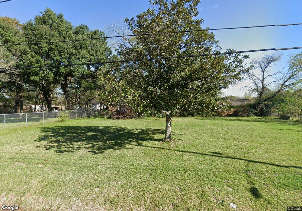 4102 Falls St, Houston, TX 77026 - photo 1