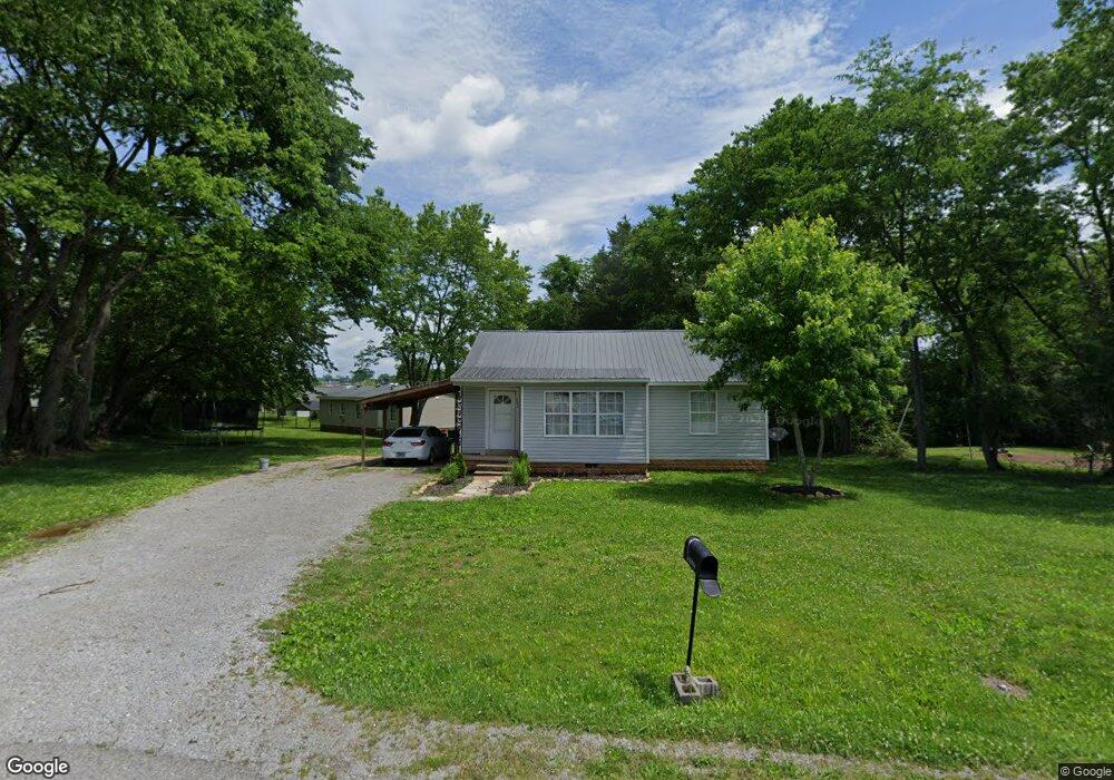 321 Maplewood Dr, Shelbyville, TN 37160 - photo 1