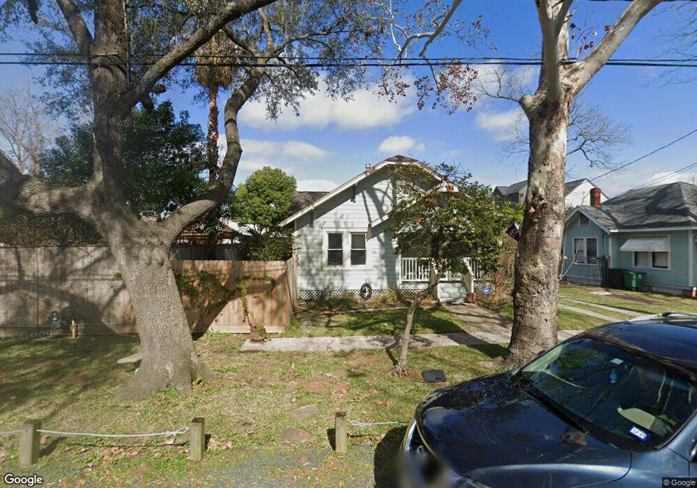 705 E 12th 1/2 St, Houston, TX 77008 - photo 1
