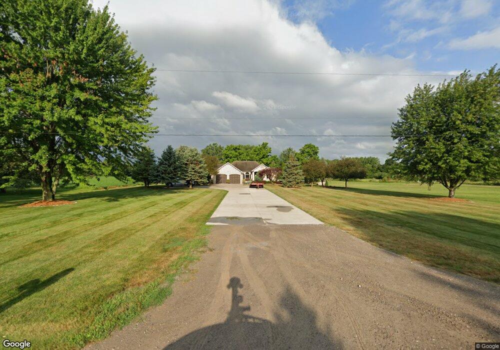 9850 S Block Rd, Birch Run, MI 48415 - photo 1