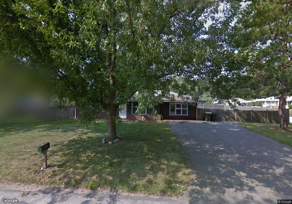 347 Theresa Rd, Bellingham, MA 02019 - photo 1