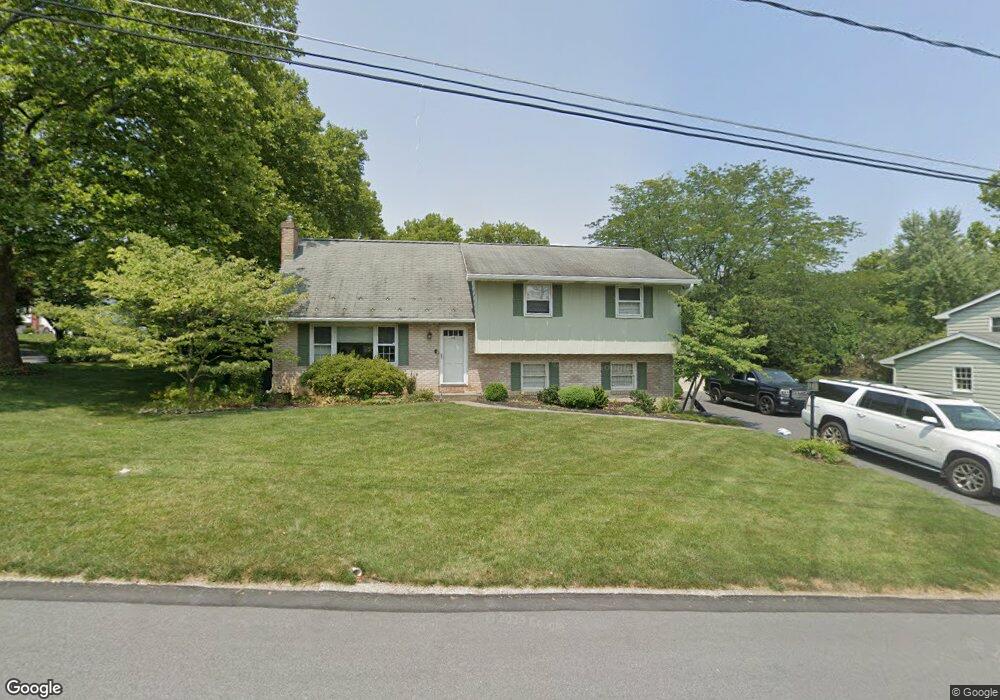 25 Applewood Dr, Easton, PA 18045 - photo 1