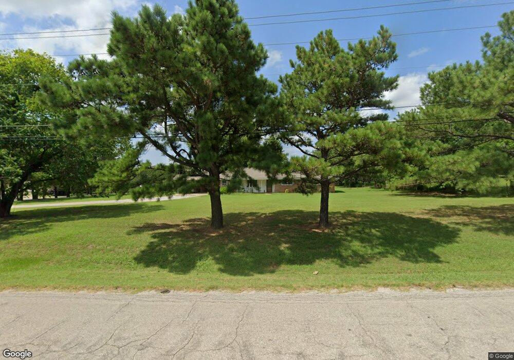 2303 Springdale Rd, Ardmore, OK 73401 - photo 1