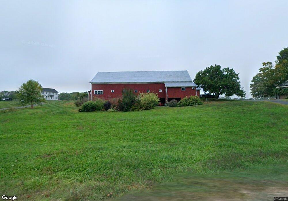 179 Hockanum Rd, Hadley, MA 01035 - photo 1