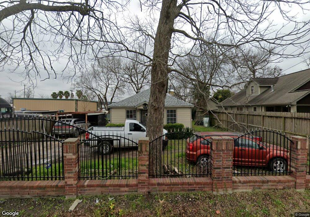 103 Westfield St, Houston, TX 77022 - photo 1