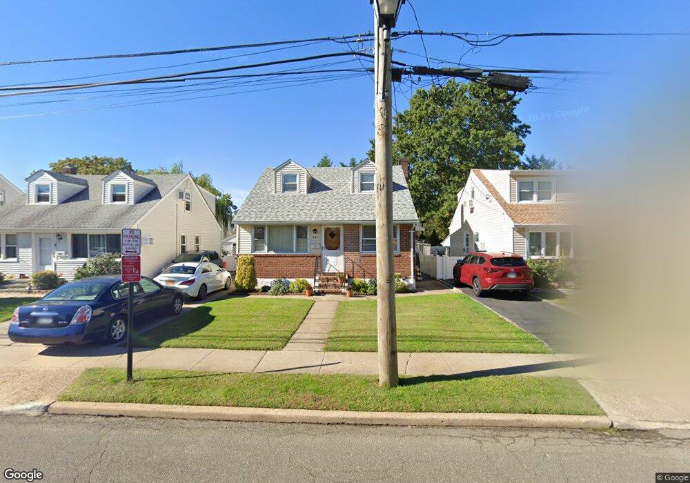 267 Emory Rd, Mineola, NY 11501 - photo 1