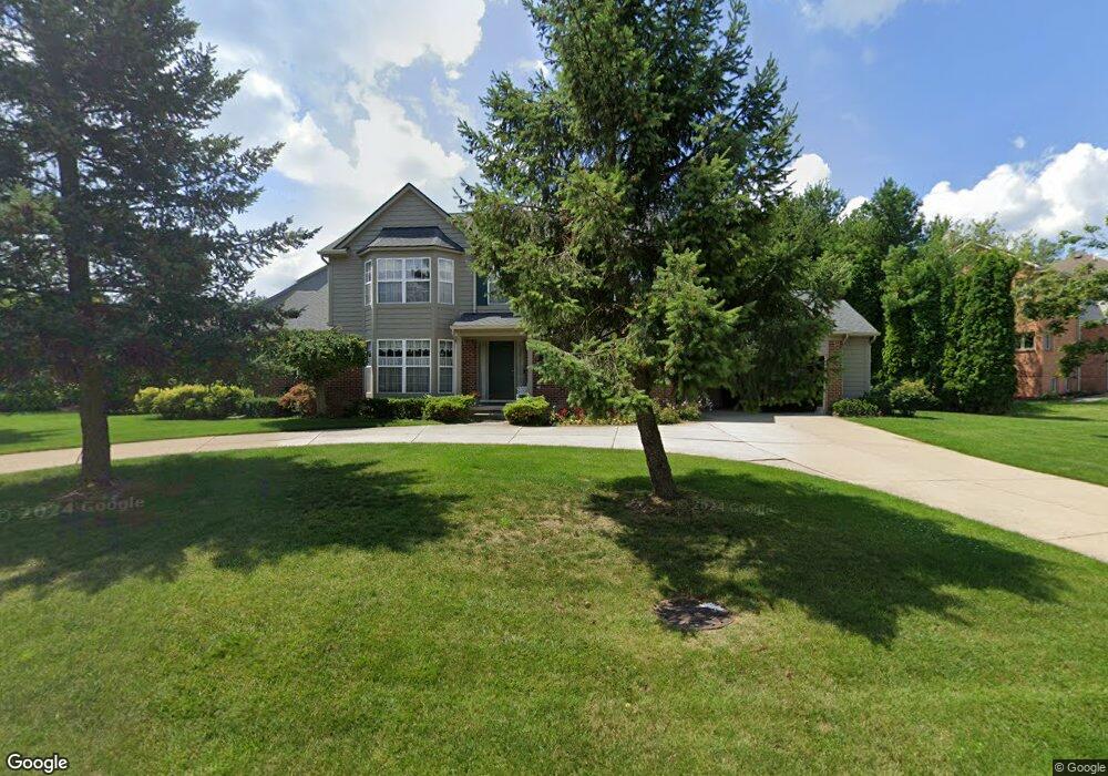 5965 Petros Dr, West Bloomfield, MI 48324 - photo 1