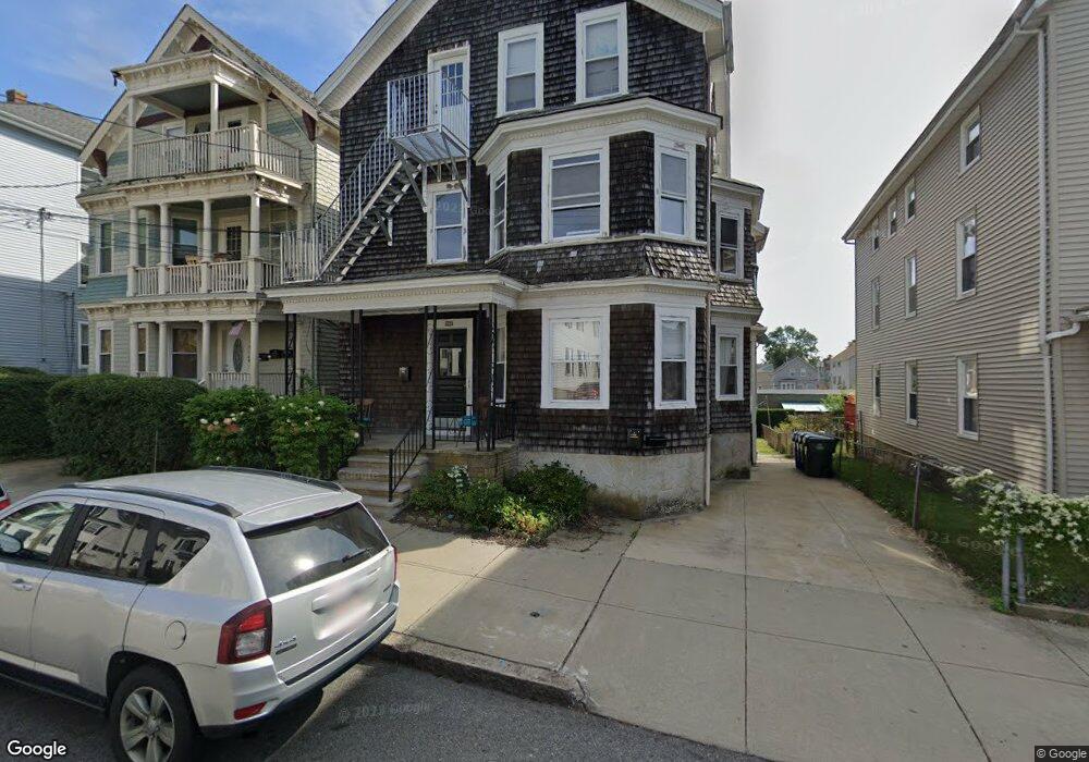 693 Walnut St unit 3, Fall River, MA 02720 - photo 1