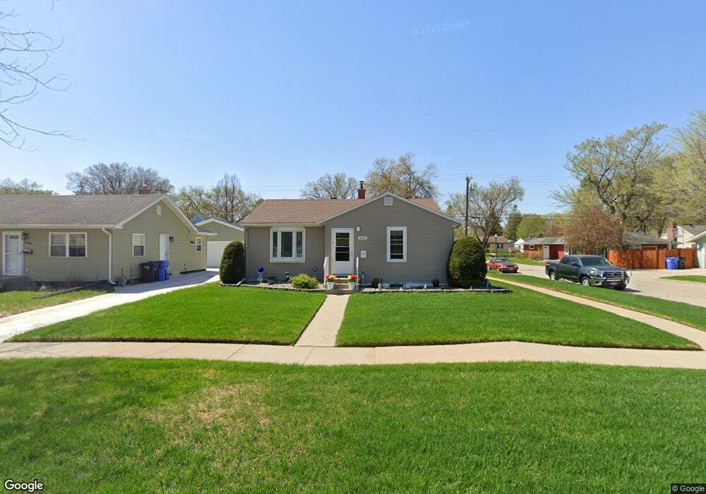 1601 5th St S, Fargo, ND 58103 - photo 1