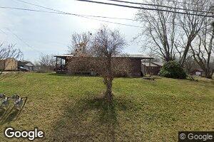205 Dearing Dr, Mount Hope, WV 25880