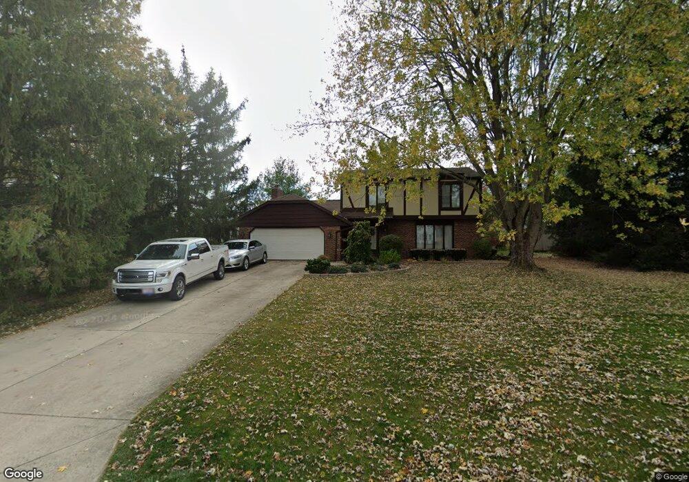 3701 N Amblewood Cir, Lima, OH 45806 - photo 1