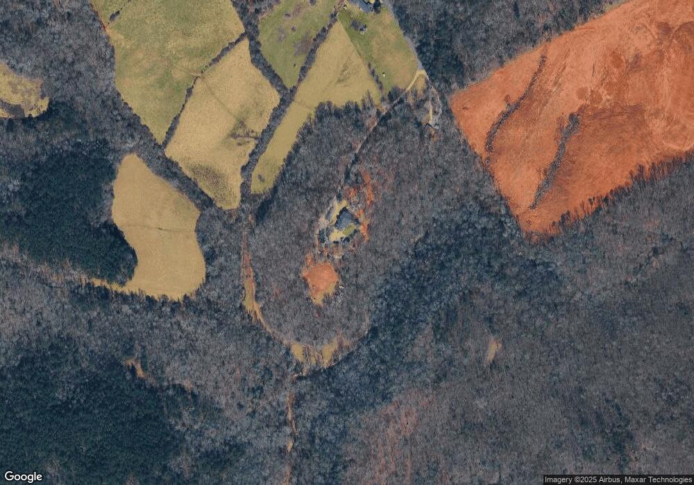 511 Fernbank Dr, Cornelia, GA 30531 - photo 1