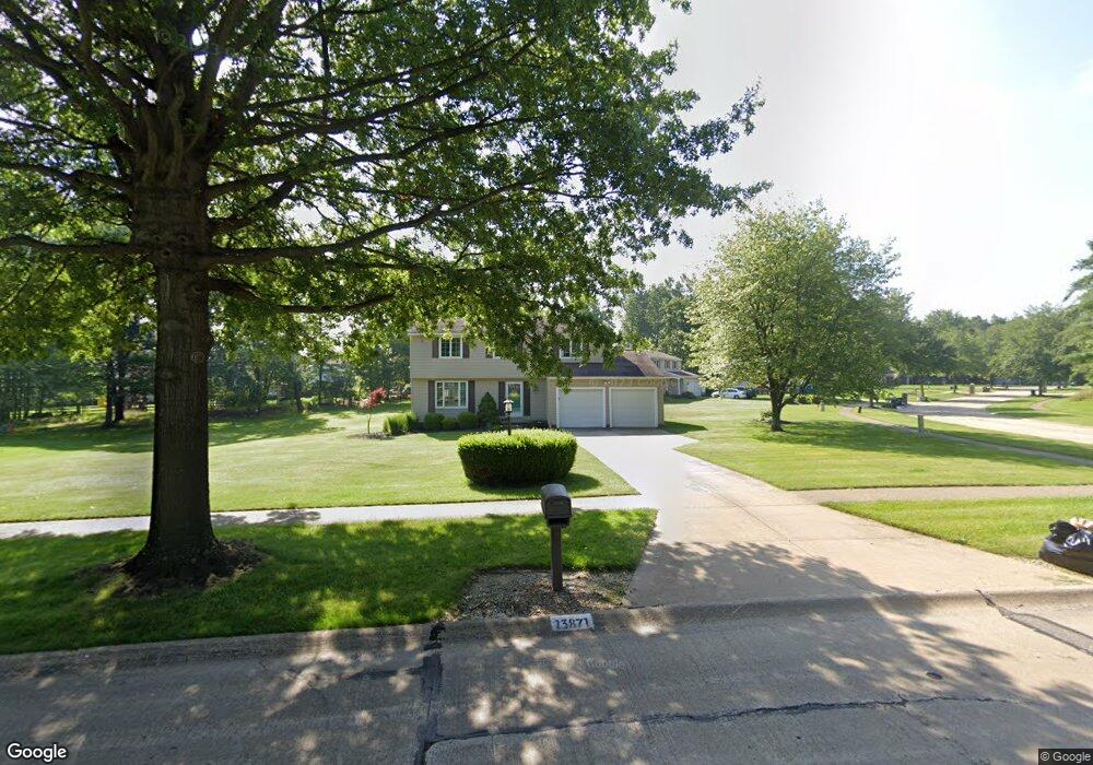 13871 Rustic Dr, North Royalton, OH 44133 - photo 1