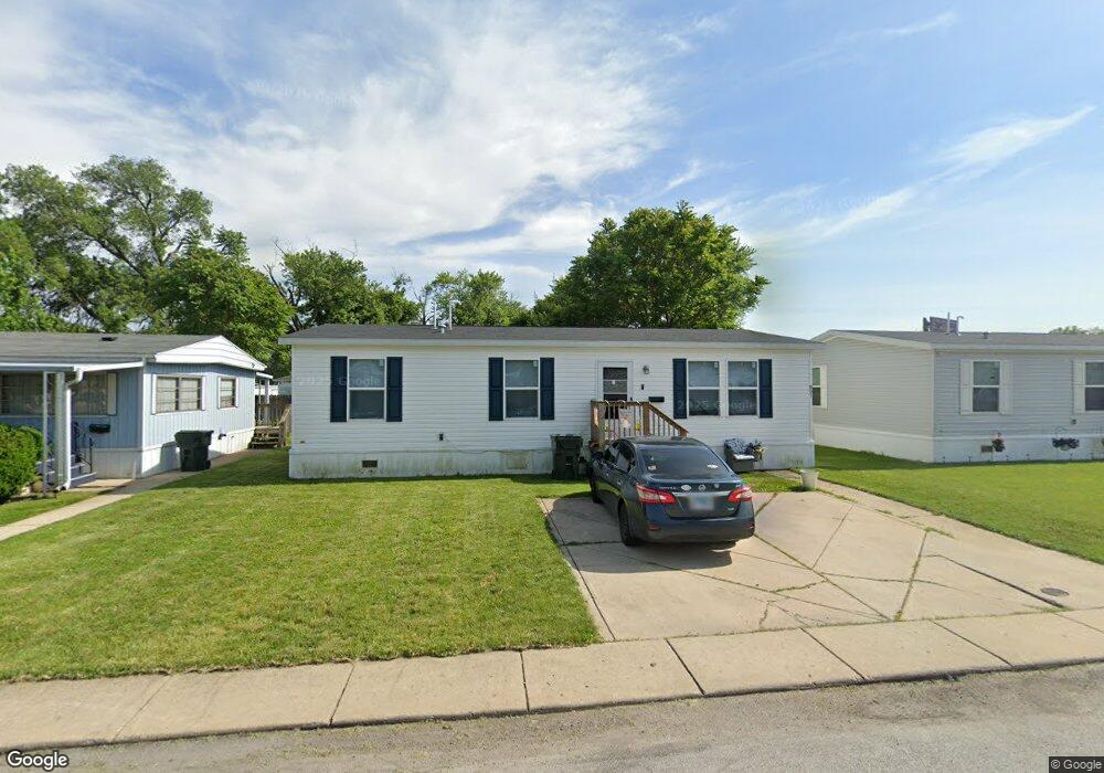 851 Valerie Dr, Lynwood, IL 60411 - photo 1