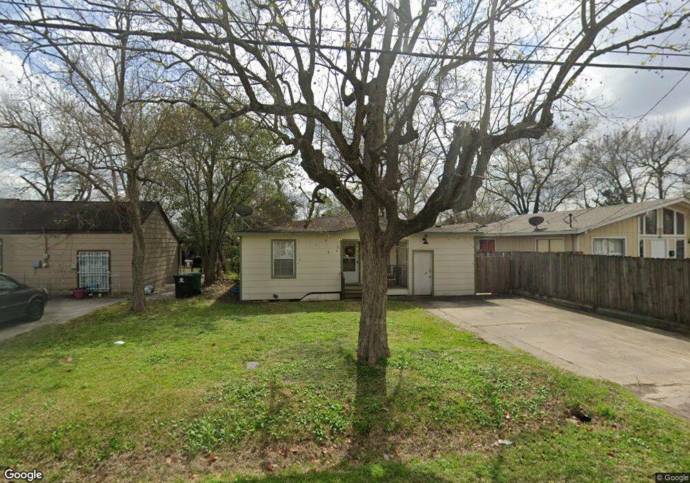 62 Burress St, Houston, TX 77022 - photo 1