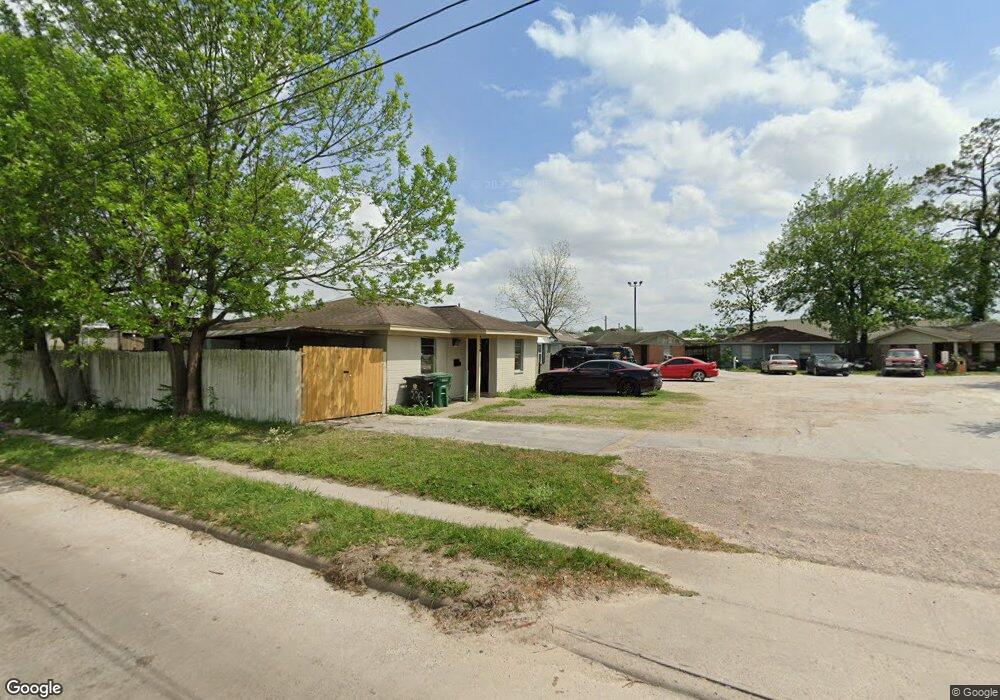 1222 Tidwell Rd, Houston, TX 77022 - photo 1