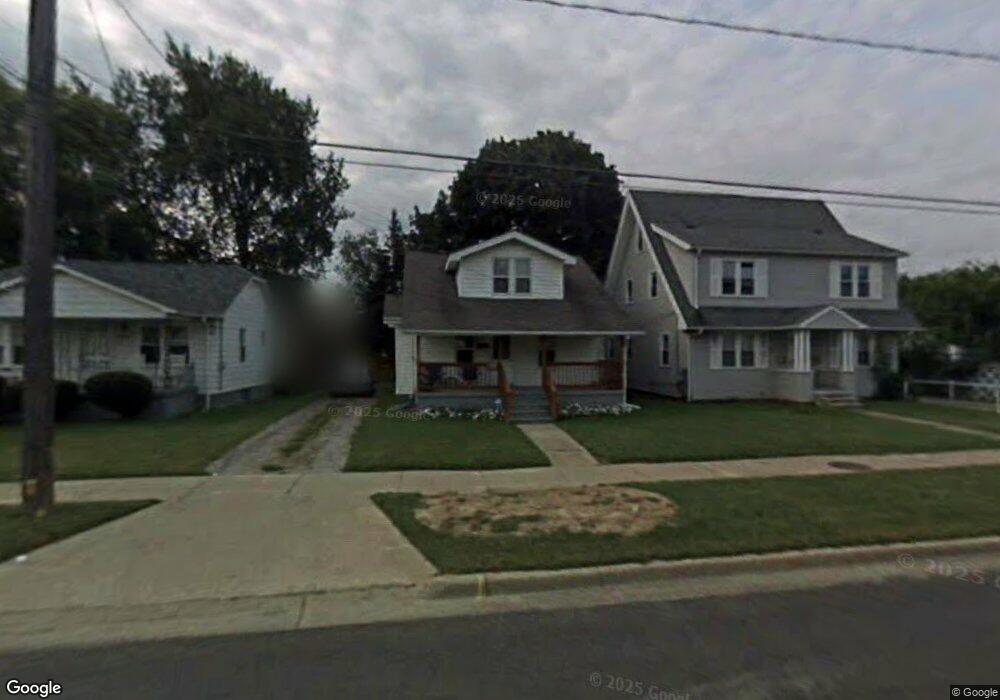 621 W Atherton Rd, Flint, MI 48507 - photo 1