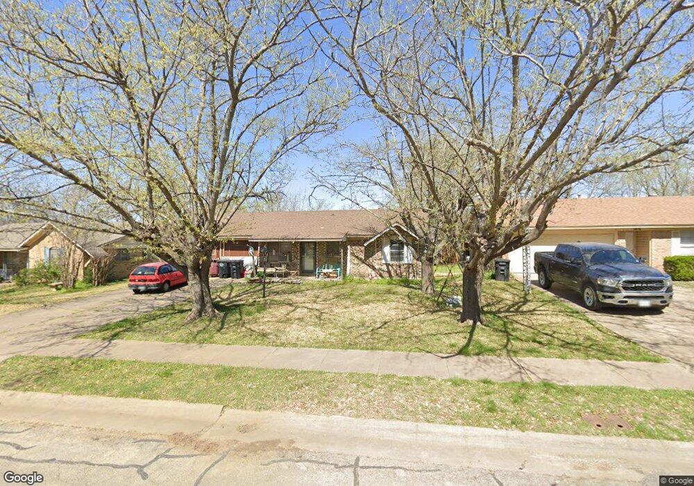 1418 Roberts Ave, Cleburne, TX 76033 - photo 1