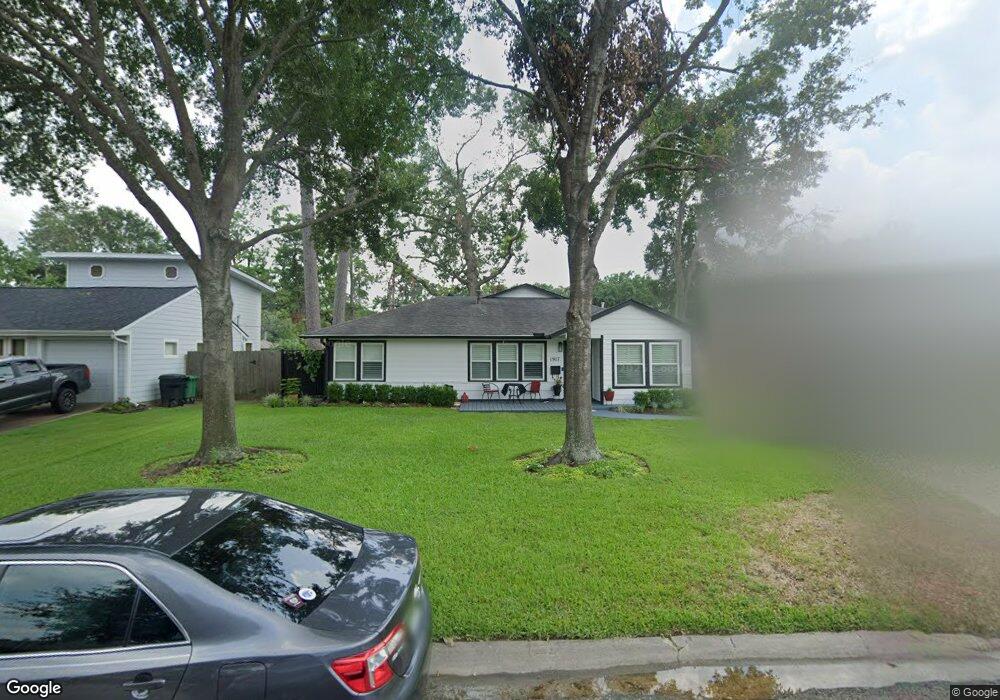 1917 Wakefield Dr, Houston, TX 77018 - photo 1
