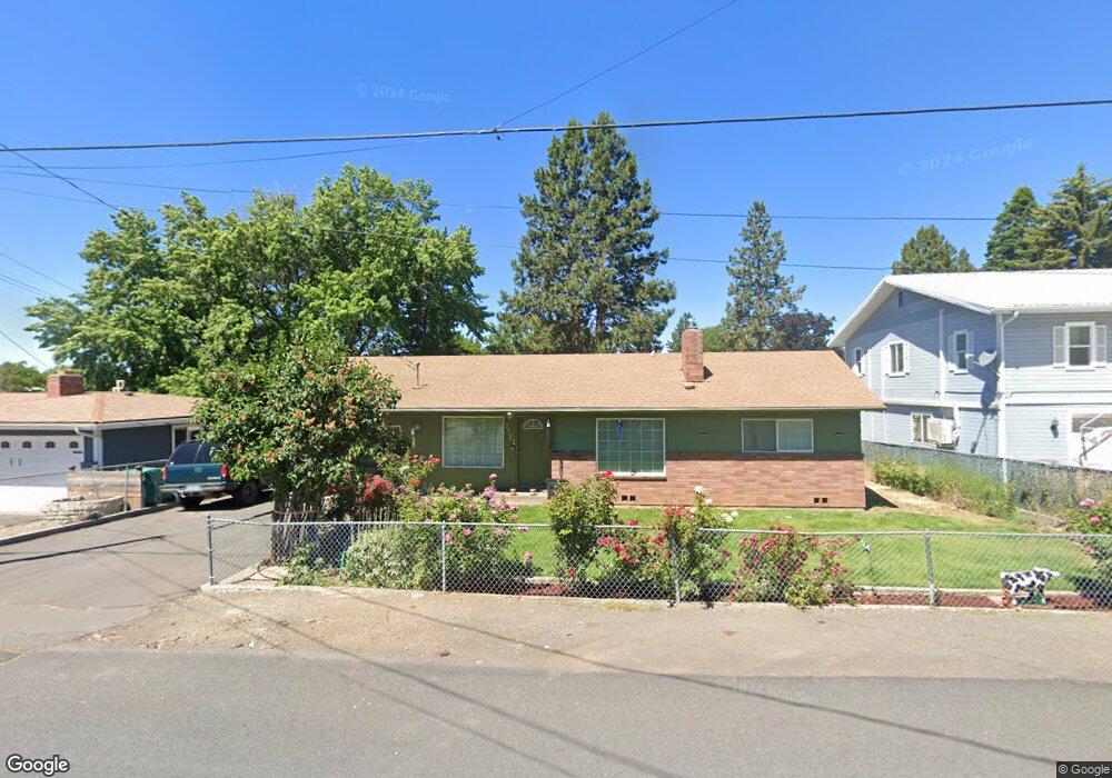 1722 Logan St, Klamath Falls, OR 97603 - photo 1