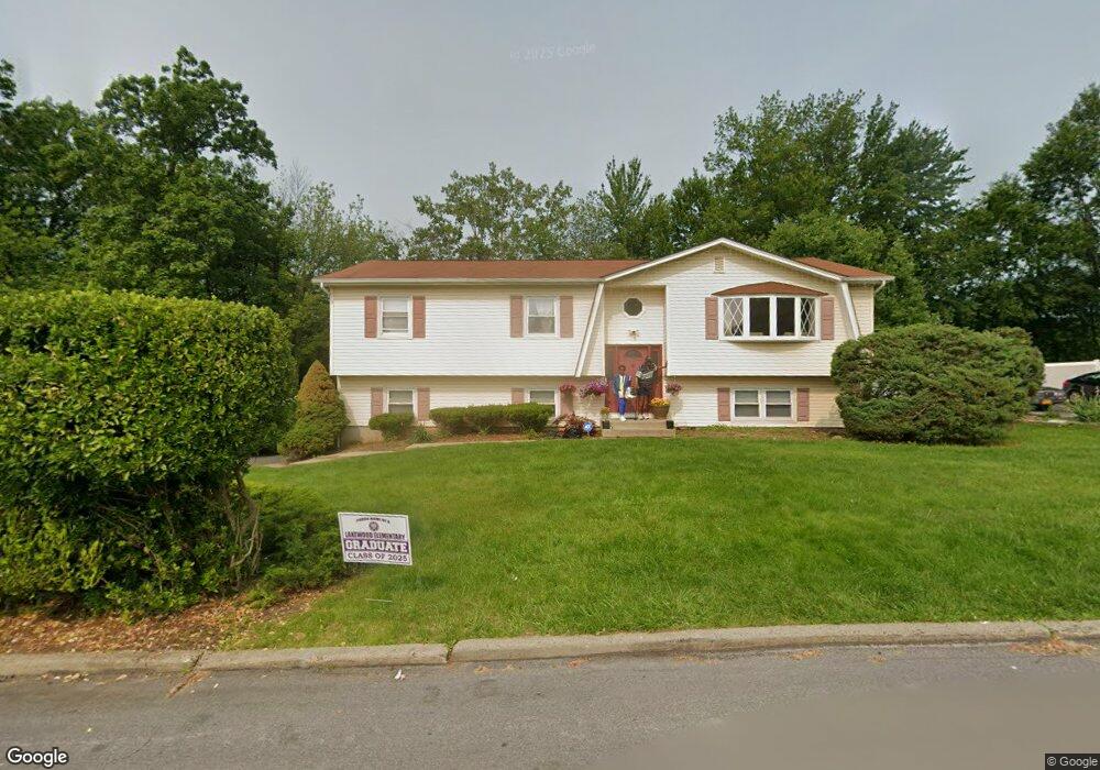 8 Beth Ln, Congers, NY 10920 - photo 1