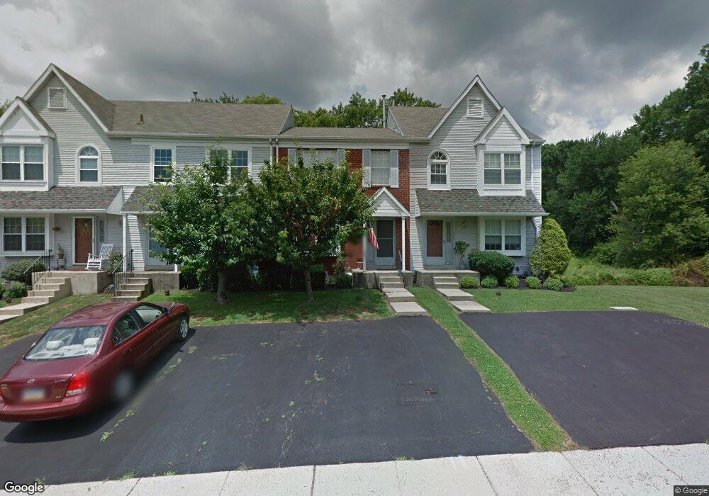 722 Ricks Cir, Brookhaven, PA 19015 - photo 1