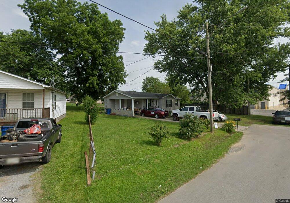 613 Park Ave, Manchester, TN 37355 - photo 1