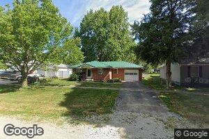 311 E South St, Moweaqua, IL 62550