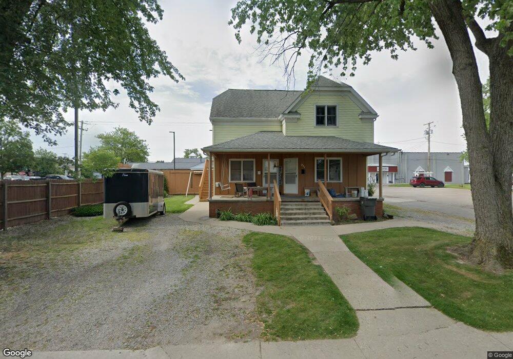 205 W Walnut St, Nappanee, IN 46550 - photo 1