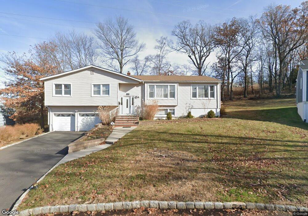 1M Buckingham Rd, West Orange, NJ 07052 - photo 1