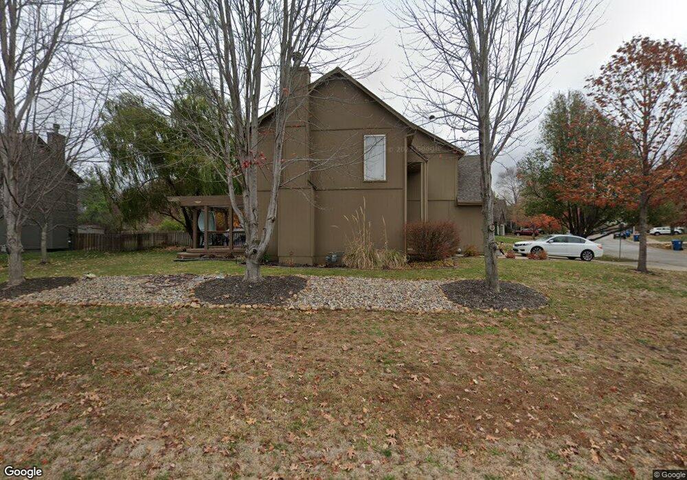 21524 W 58th St, Shawnee, KS 66218 - photo 1