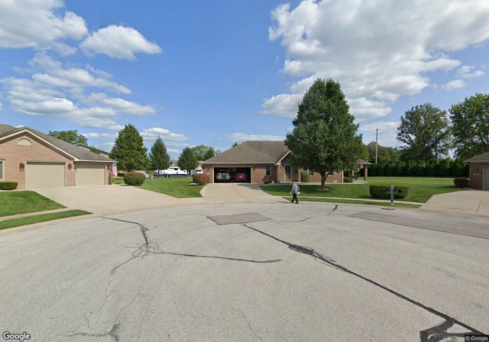 5227 E Hyde Ct, Columbus, IN 47203 - photo 1