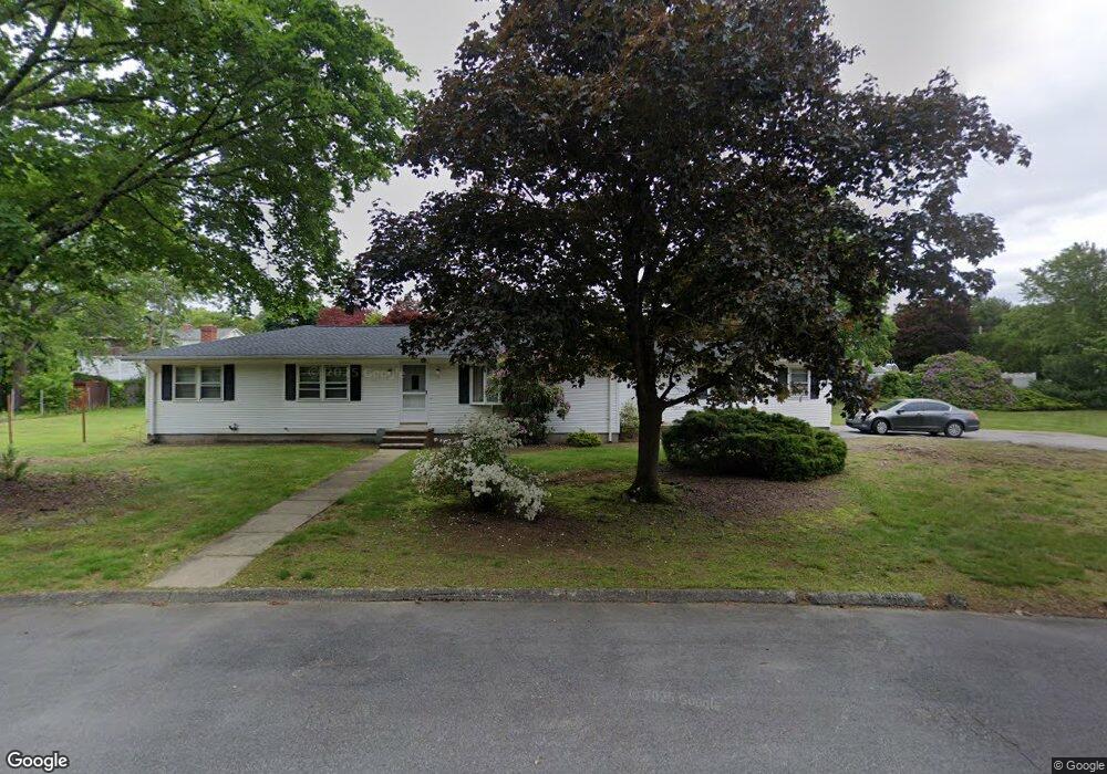 7 Meadowbrook Dr, Johnston, RI 02919 - photo 1