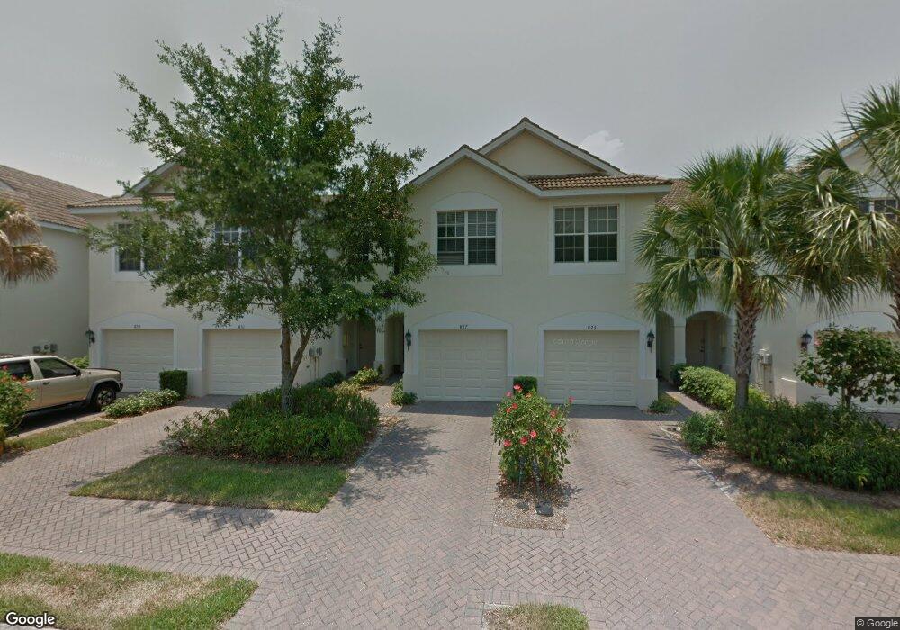 831 Hampton Cir, Naples, FL 34105 - photo 1